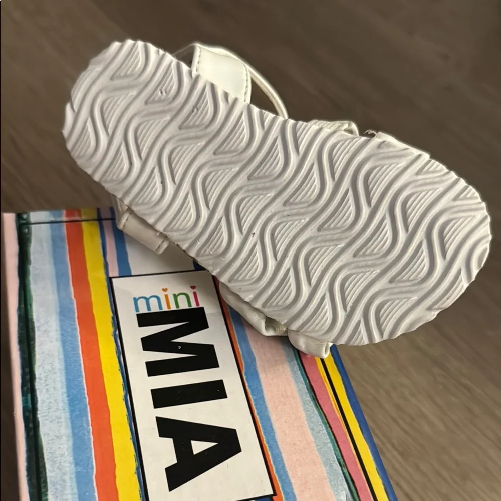 Mini Mia White Sandals Baby Size 4M